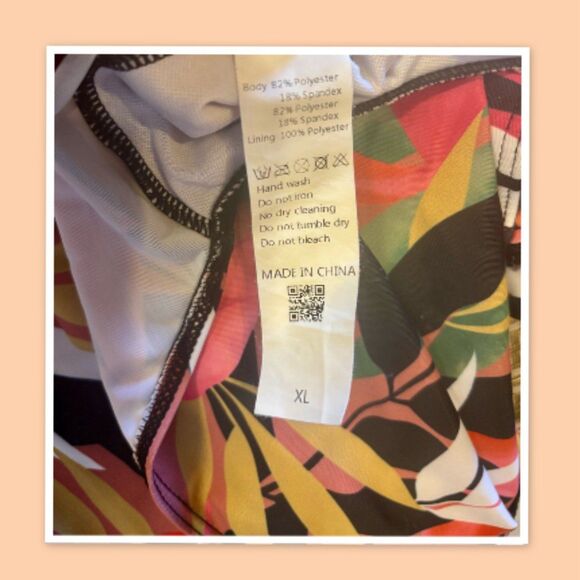 Women Long Sleeve Rash Guard
Bathing Suit - Surfing Wetsuit Swimsuit - Picture 4 of 6